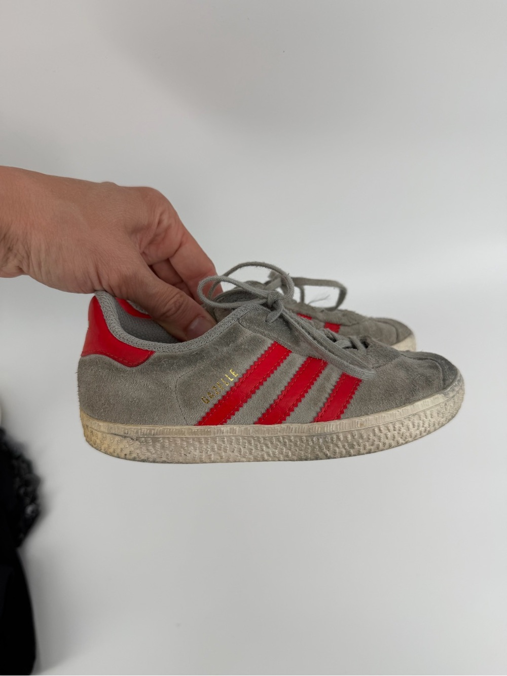 Adidas Gazelle Kids Sneakers Grey Red Size 10K BB2514 Classic Suede